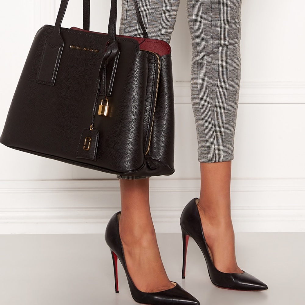 Marc Jacobs Editor Black Leather (Red interior Bag